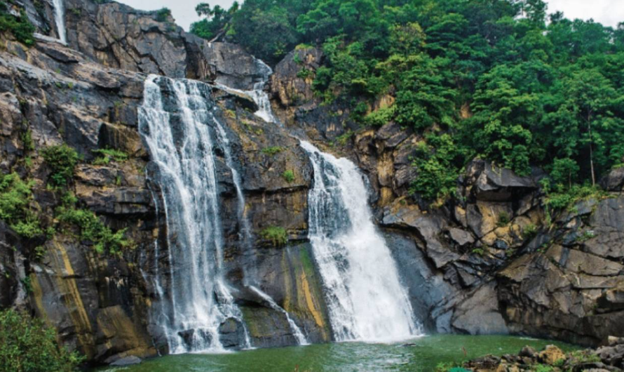 Mirchaiya Waterfall, Latehar, Jharkhand - Vushii.com Mirchaiya Waterfall, Latehar, Jharkhand - Vushii.com